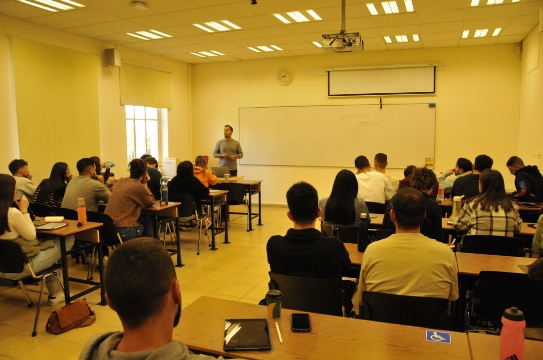 מאקרו ב | המכללה למנהל 🛡️